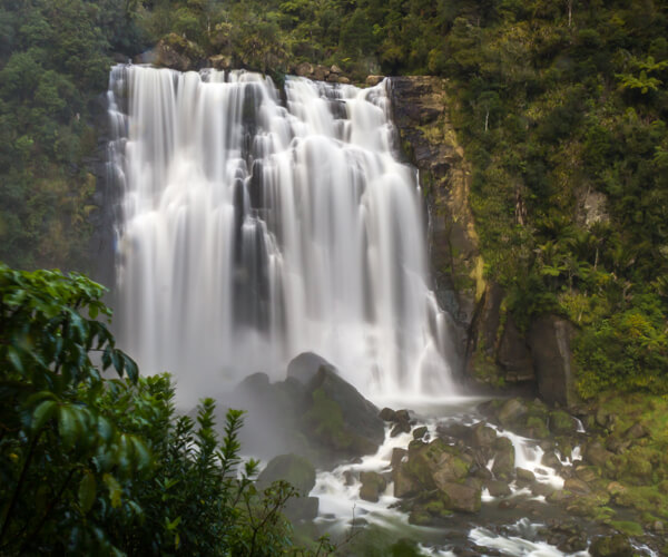 Marokopa Falls is one of the greatest and most beautiful waterfalls of New Zealand located in Waikato region 40 minutes drive from Waitomo