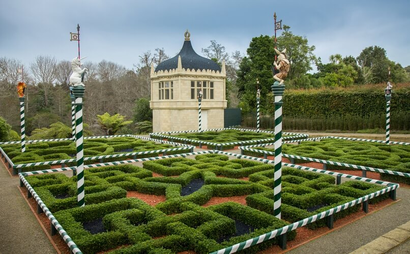 Tudor garden in Hamilton Gardens